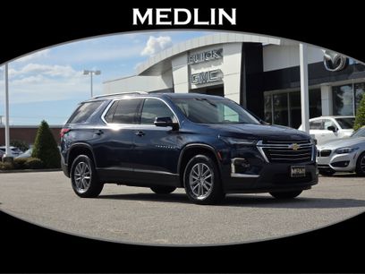 Used 2023 Chevrolet Traverse LT