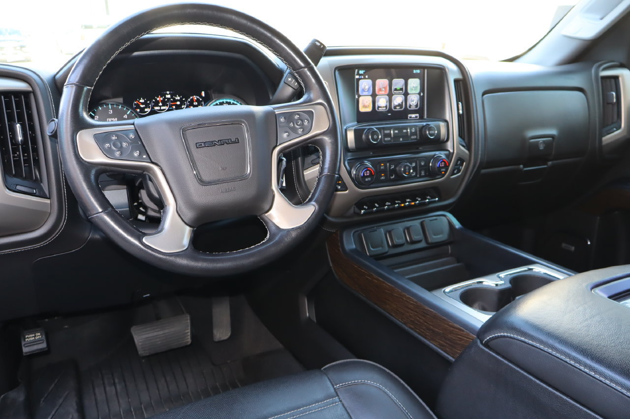 Used 2018 GMC Sierra 1500 Denali w/ Denali Ultimate Package AWD/4WD image 5