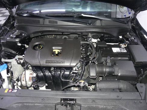 Used 2021 Kia Forte GT-Line w/ GT-Line Premium Package image 12