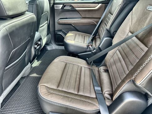 New 2026 GMC Acadia Denali Ultimate image 16