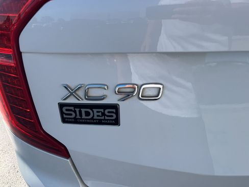 Used 2016 Volvo XC90 T6 Momentum w/ Momentum Plus Package AWD/4WD image 53