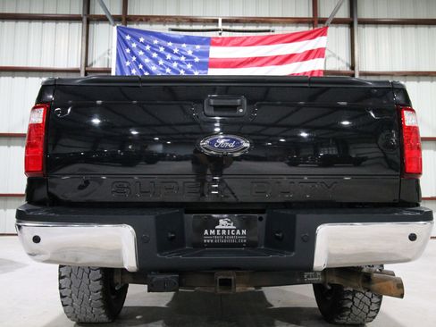 Used 2015 Ford F250 Lariat w/ Lariat Ultimate Package image 9