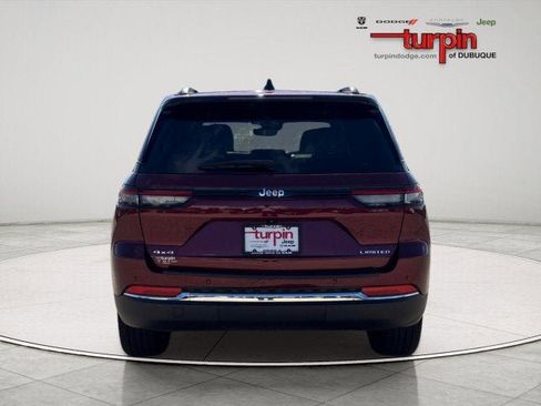 Used 2023 Jeep Grand Cherokee Limited AWD/4WD image 4