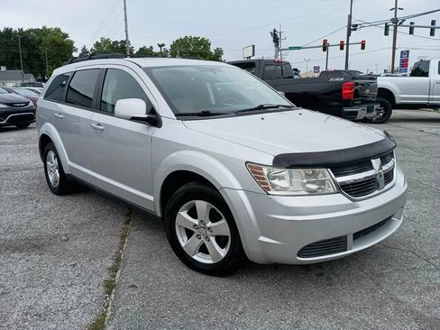 Used 2009 Dodge Journey SXT w/ Premium Convenience Group FWD image 1