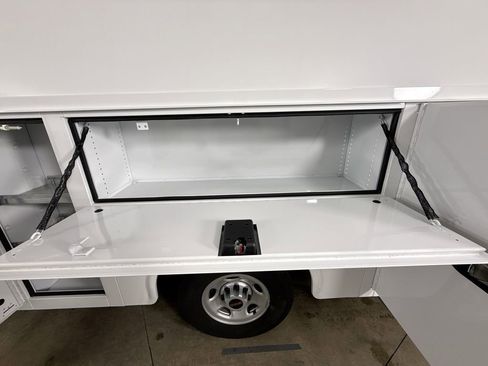 New 2025 GMC Savana 3500 w/ Power Convenience Package image 35