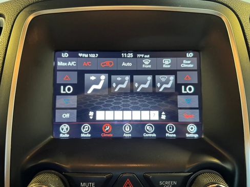 Used 2020 Dodge Durango SXT w/ 3rd Row Seating Group RWD image 15