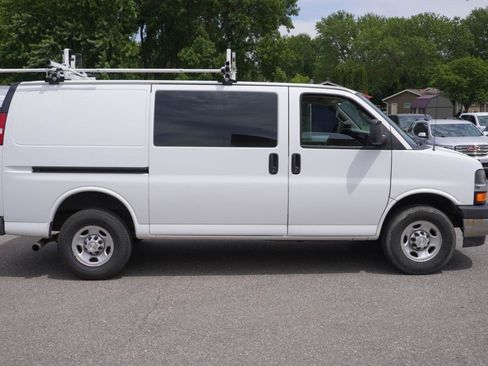 Used 2020 Chevrolet Express 2500 w/ Driver Convenience Package RWD image 6