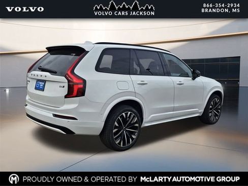 New 2026 Volvo XC90 B6 Ultra w/ Lounge Package image 2