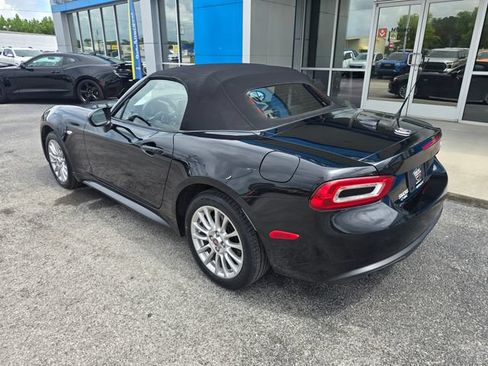 Used 2020 FIAT 124 Spider Classica w/ Technology Group RWD image 3