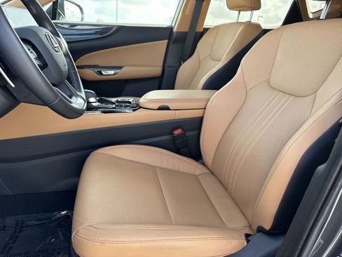 Used 2025 Lexus NX 250 FWD w/ Towing Package (2000 Lbs) image 11