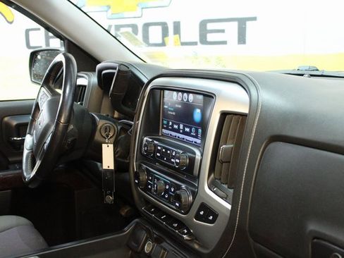 Used 2017 GMC Sierra 1500 SLE image 10