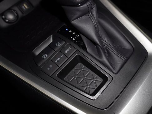 New 2025 Toyota RAV4 LE image 16