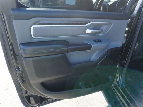 Used 2021 RAM 1500 Big Horn image 12