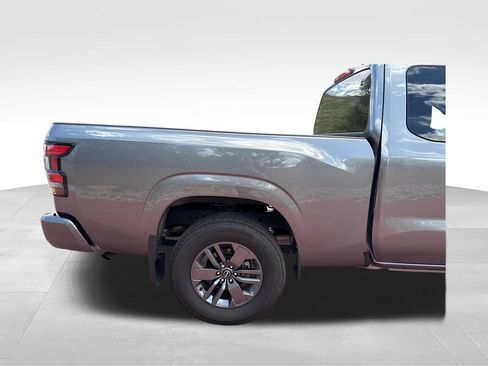 Used 2025 Nissan Frontier SV AWD/4WD image 33