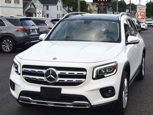 Used 2020 Mercedes-Benz GLB 250 4MATIC w/ Premium Package image 1