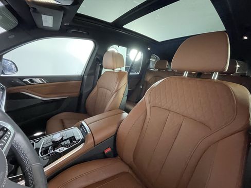 Certified 2025 BMW X5 xDrive40i image 8