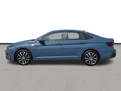 New 2026 Volkswagen Jetta SE image 8