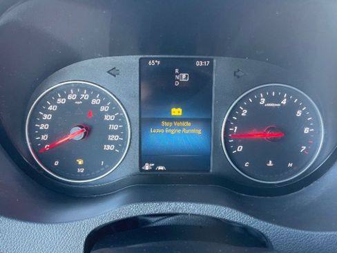 Used 2022 Mercedes-Benz Sprinter 2500 image 12