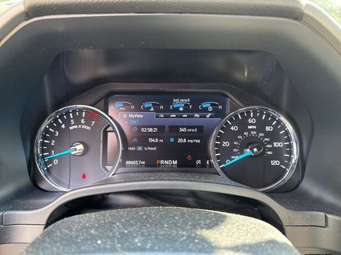 Used 2021 Ford Expedition XLT image 7