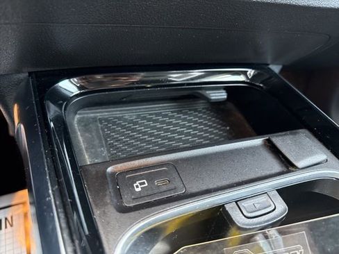 Used 2021 Mercedes-Benz GLB 250 4MATIC image 18