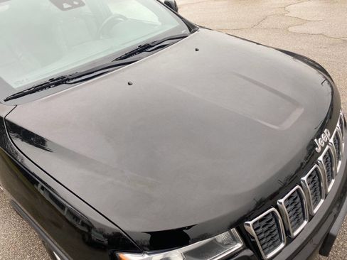 Used 2020 Jeep Grand Cherokee Laredo w/ Quick Order Package 2BN North image 21