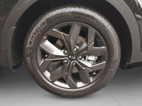 Certified 2022 Kia Sportage LX w/ LX FWD Value Edition Package image 11