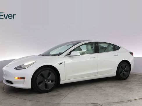 Used 2020 Tesla Model 3 Standard Range Plus RWD image 18