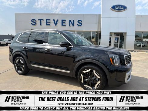Used 2025 Kia Telluride S FWD image 1