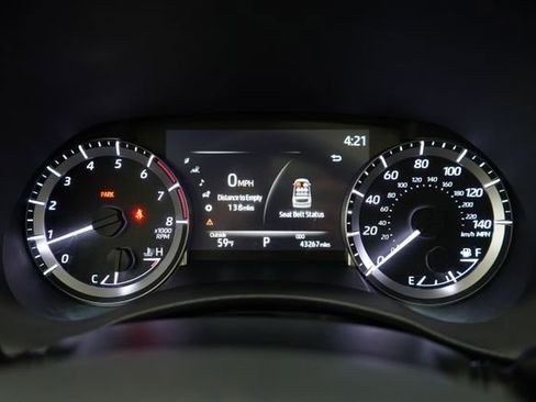 Used 2023 Toyota Highlander XLE image 24