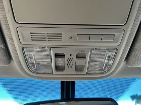 Used 2009 Acura TSX Sedan image 35