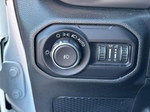 Used 2018 Jeep Wrangler Unlimited Sport S image 17