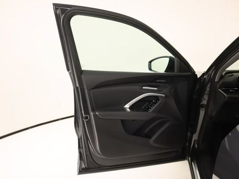 Used 2025 Audi Q5 Premium AWD/4WD image 10