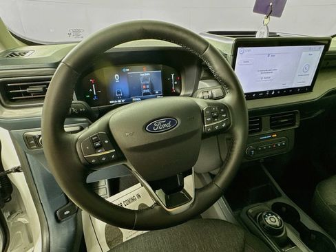 Used 2026 Ford Maverick XLT w/ XLT Luxury Package AWD/4WD image 11