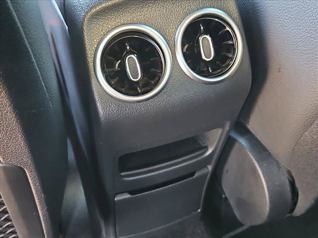 Used 2023 Mercedes-Benz GLB 35 AMG 4MATIC image 25