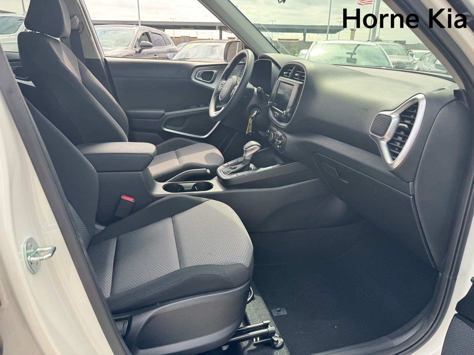 Used 2023 Kia Soul LX FWD image 27