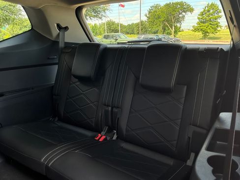Used 2026 Volkswagen Atlas SE AWD/4WD image 12