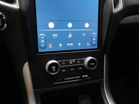 Used 2024 Ford Edge SEL w/ Convenience Package image 21