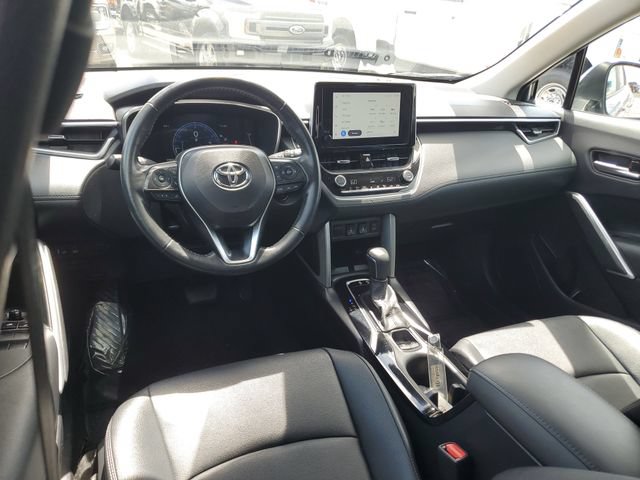 Used 2024 Toyota Corolla Cross XLE FWD image 12