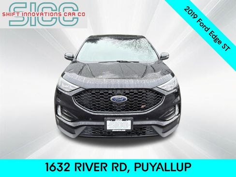 Used 2019 Ford Edge ST w/ Equipment Group 401A image 2