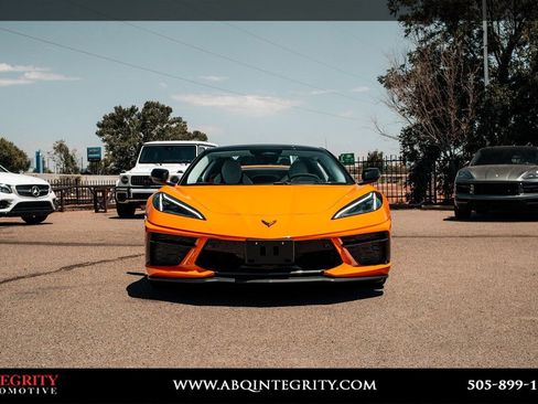 Used 2024 Chevrolet Corvette Stingray Premium Conv w/ Z51 Performance Package RWD image 2