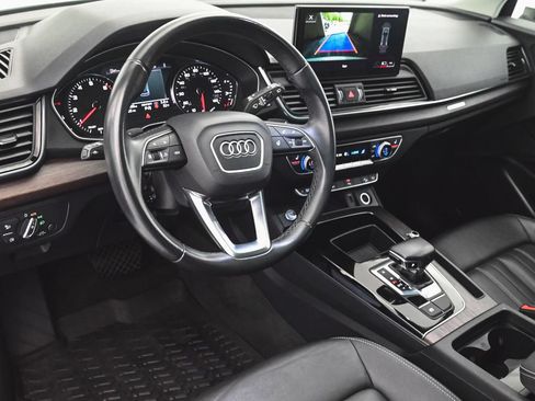 Used 2023 Audi Q5 2.0T Premium w/ Convenience Package AWD/4WD image 13