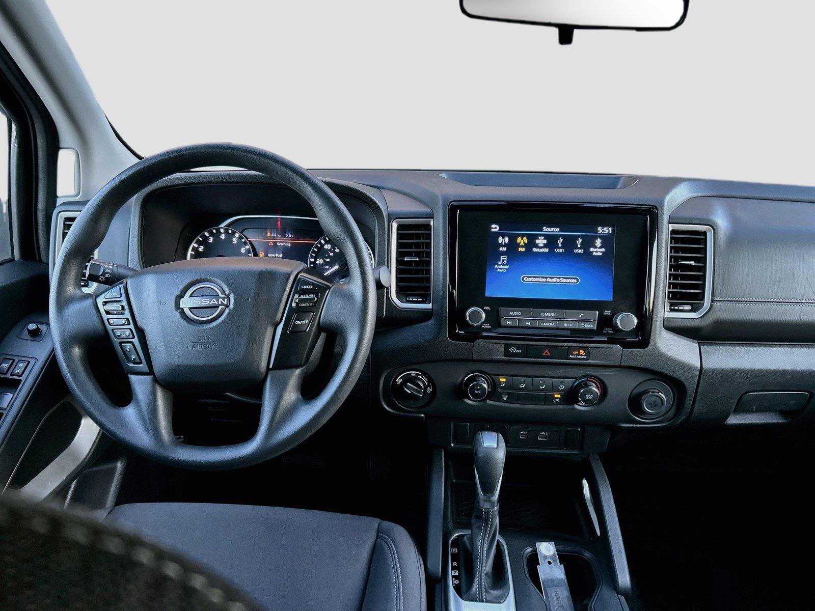 Used 2024 Nissan Frontier SV AWD/4WD image 17