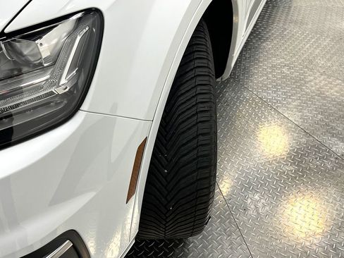 Used 2017 Audi Q7 3.0T Premium Plus w/ Premium Plus Package image 43