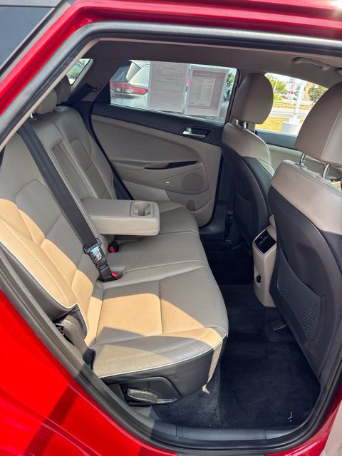 Used 2021 Hyundai Tucson Limited AWD/4WD image 16