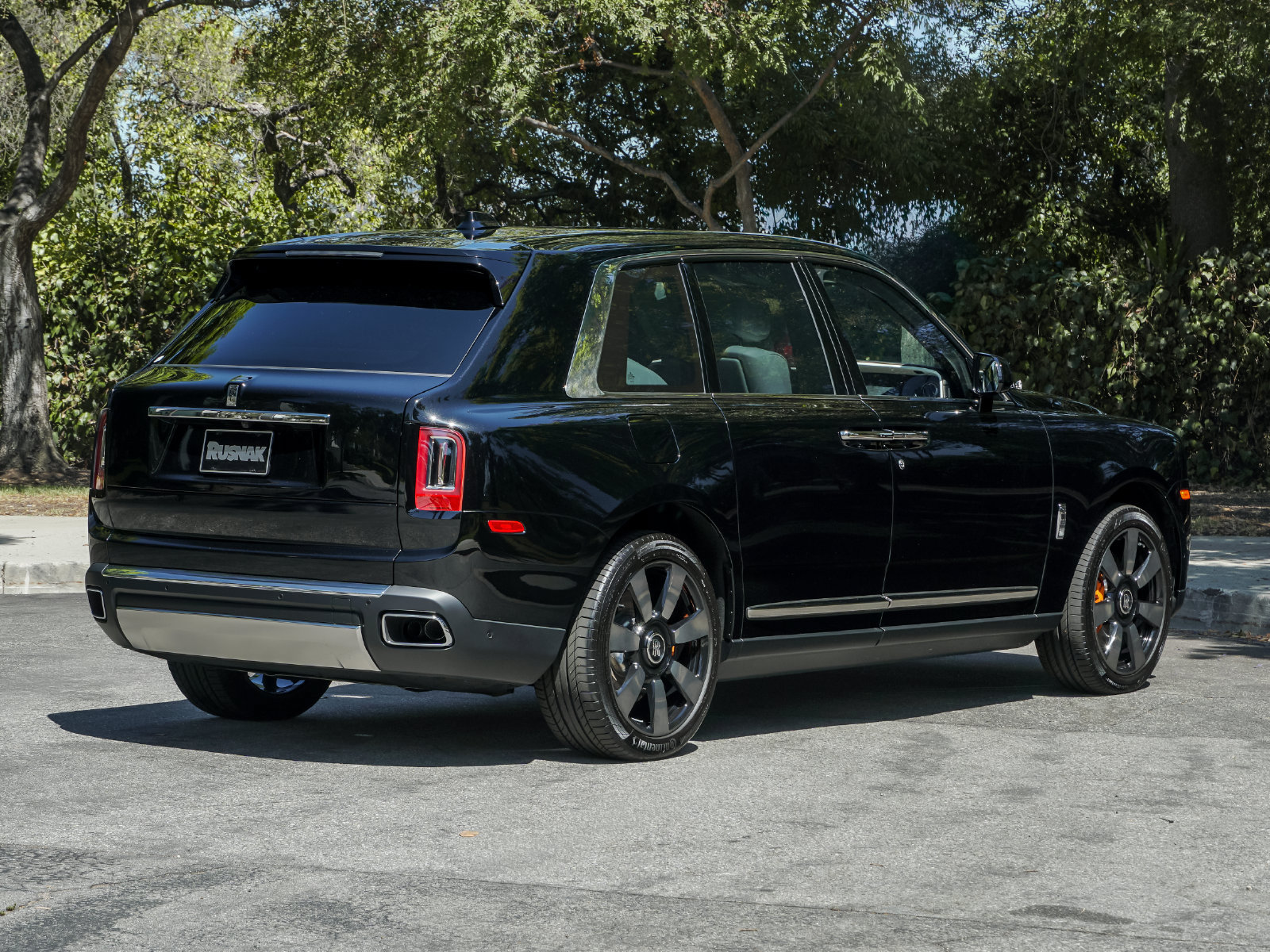 Certified 2024 Rolls-Royce Cullinan w/ Cullinan Package AWD/4WD image 7