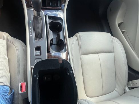 Used 2015 Buick LaCrosse Leather FWD image 16