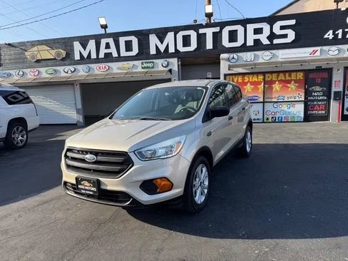 Used 2017 Ford Escape S FWD image 1