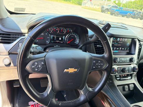 Used 2019 Chevrolet Tahoe LT AWD/4WD image 18
