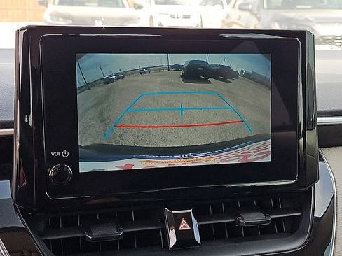 Used 2024 Toyota Corolla LE image 27