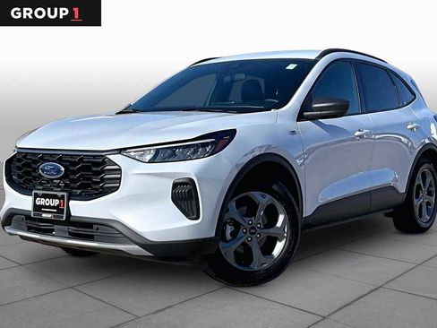 Used 2025 Ford Escape ST-Line image 1